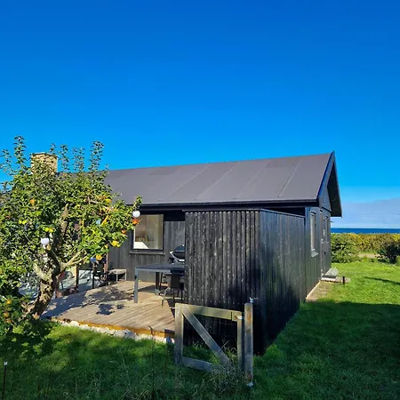 Renovated House With Ocean View Сasa de vacaciones Tjørneholm