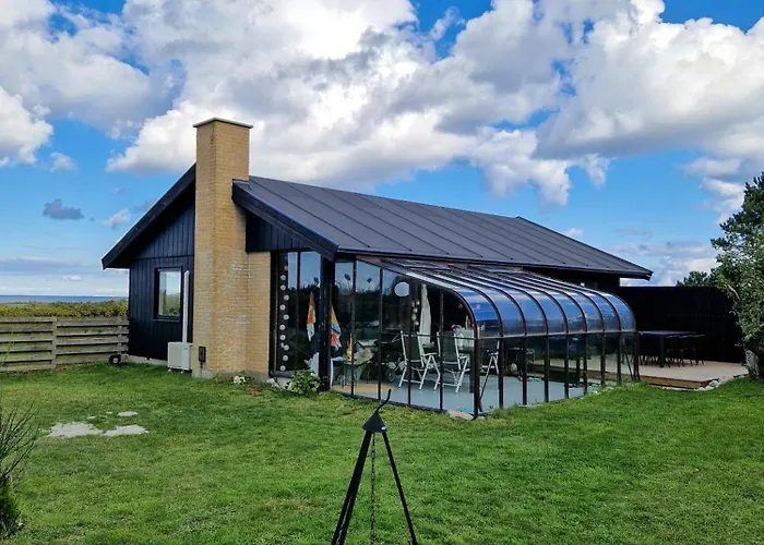 Renovated Beach House With Ocean View * Tjørneholm
